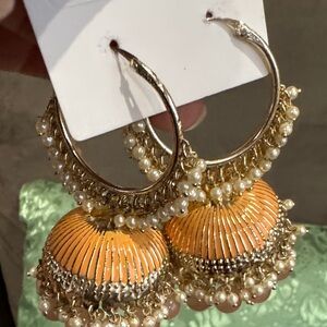 🌸Women Gold and Orange Jhumka Earrings🌸